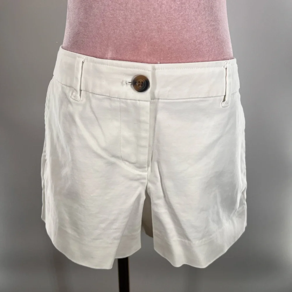 EUC Boden White Chino Shorts - Picture 2 of 10